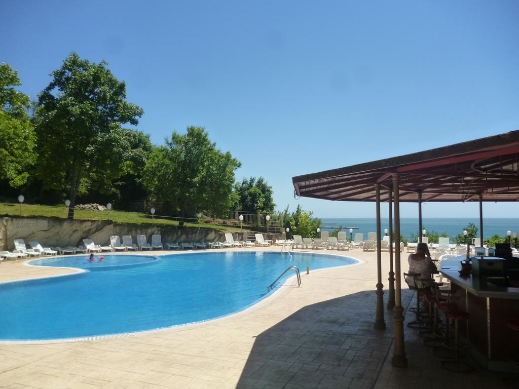 Ahilea Hotel - Free Pool Access Μπαλτσίκ Εξωτερικό φωτογραφία